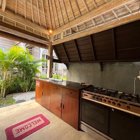 Tanhana Villa Canggu Exteriör bild