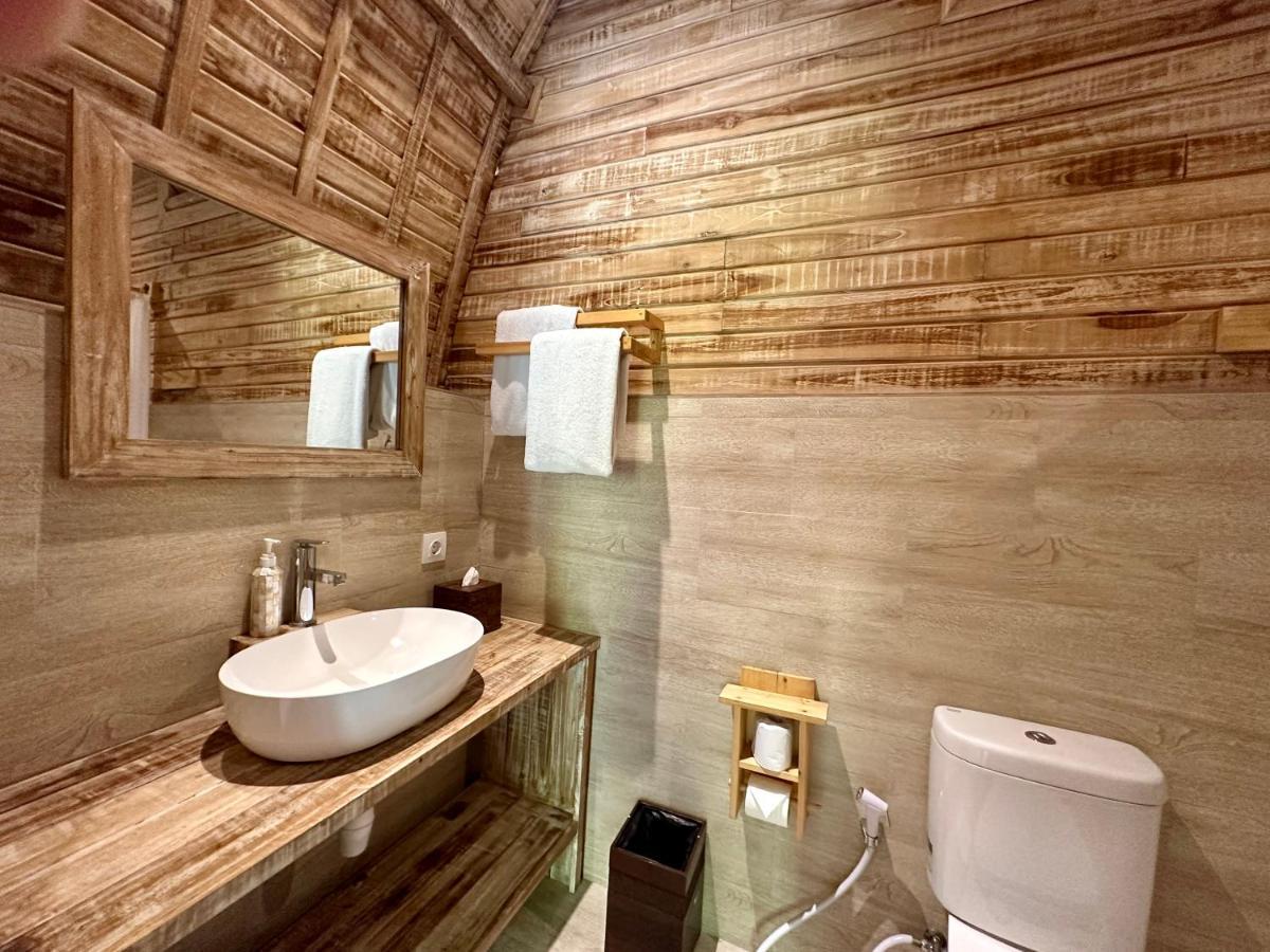 Tanhana Villa Canggu Exteriör bild